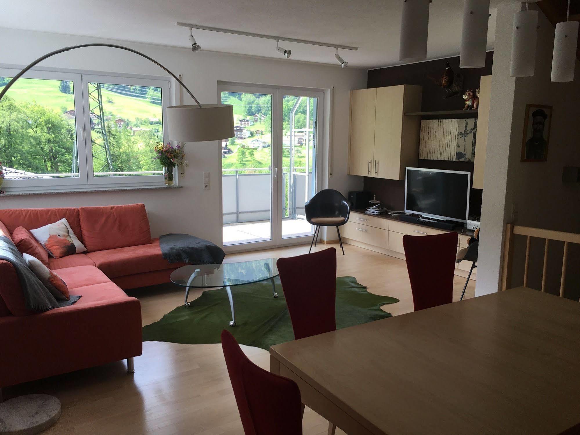 Haus Roecken Lägenhet Dalaas Exteriör bild